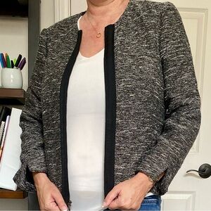 Black and Gray Tweed Blazer with Tailored Silhouette